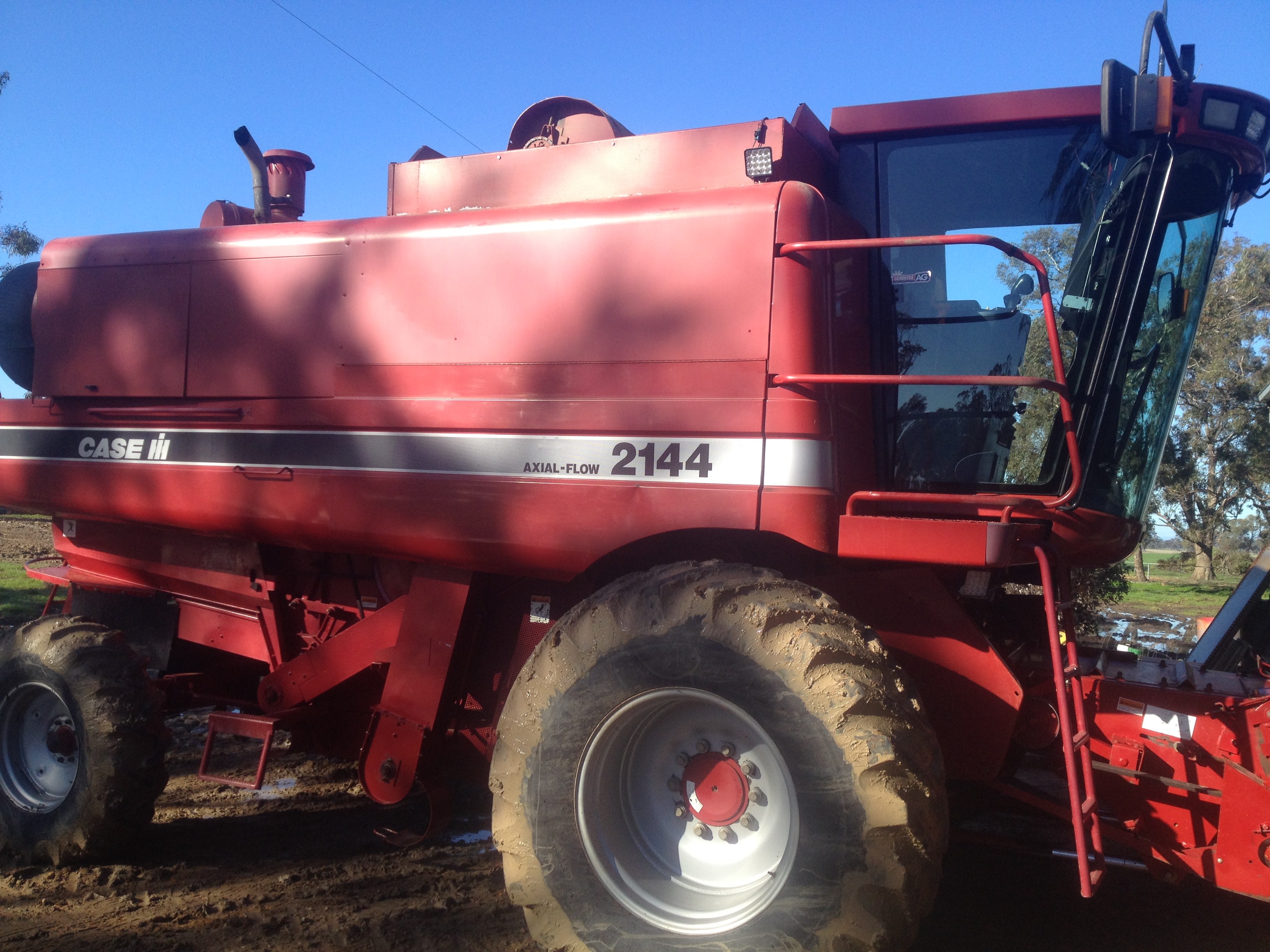 2144 Case IH Header Machinery & Equipment Headers and